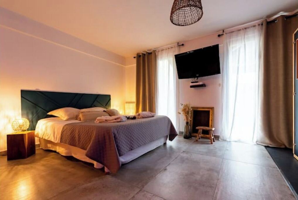 Photo of Bedroom in Montchapet