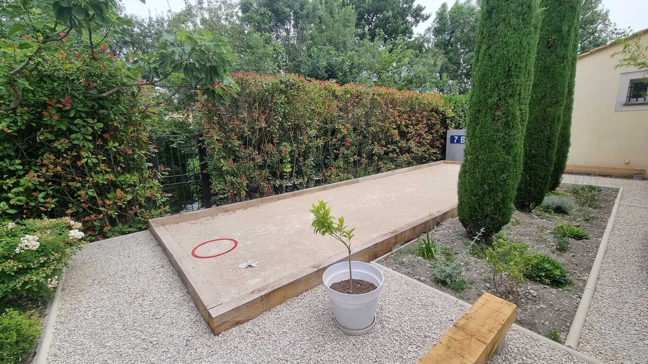 Photo of Outdoor in Entraigues-sur-la-Sorgue