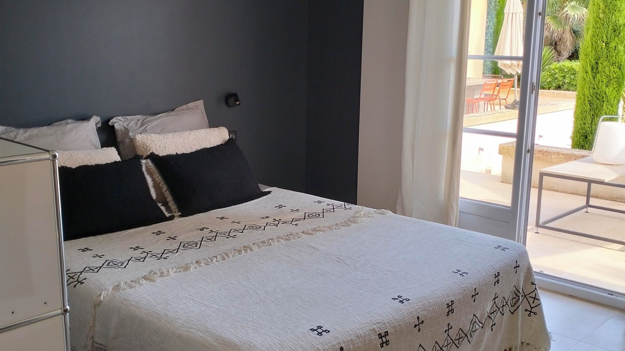 Photo of Bedroom in Entraigues-sur-la-Sorgue