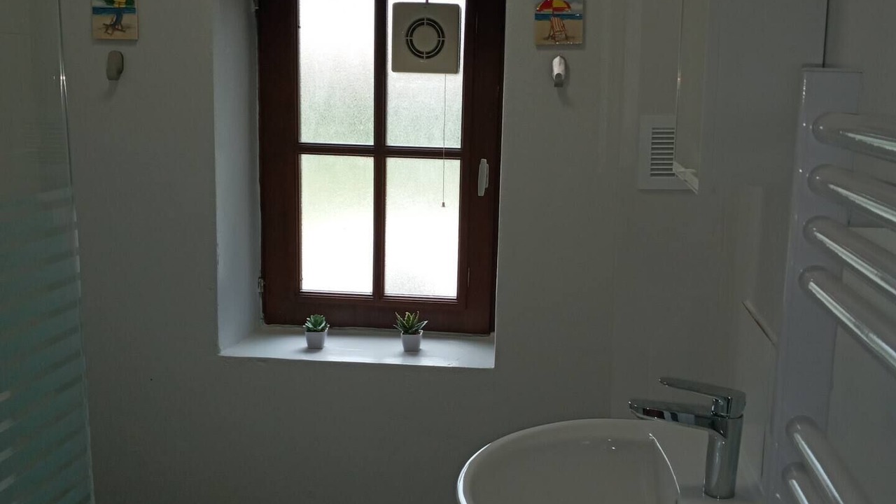 Photo of Bathroom in Saint-Valerien