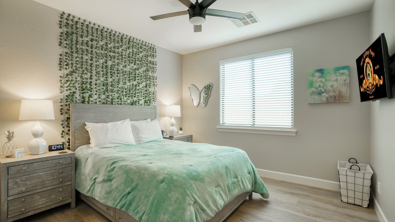 Photo of Bedroom in Palm Valley