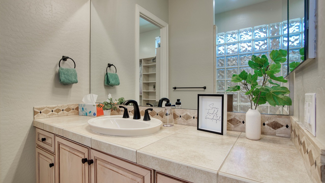 Photo of Bathroom in Palm Valley