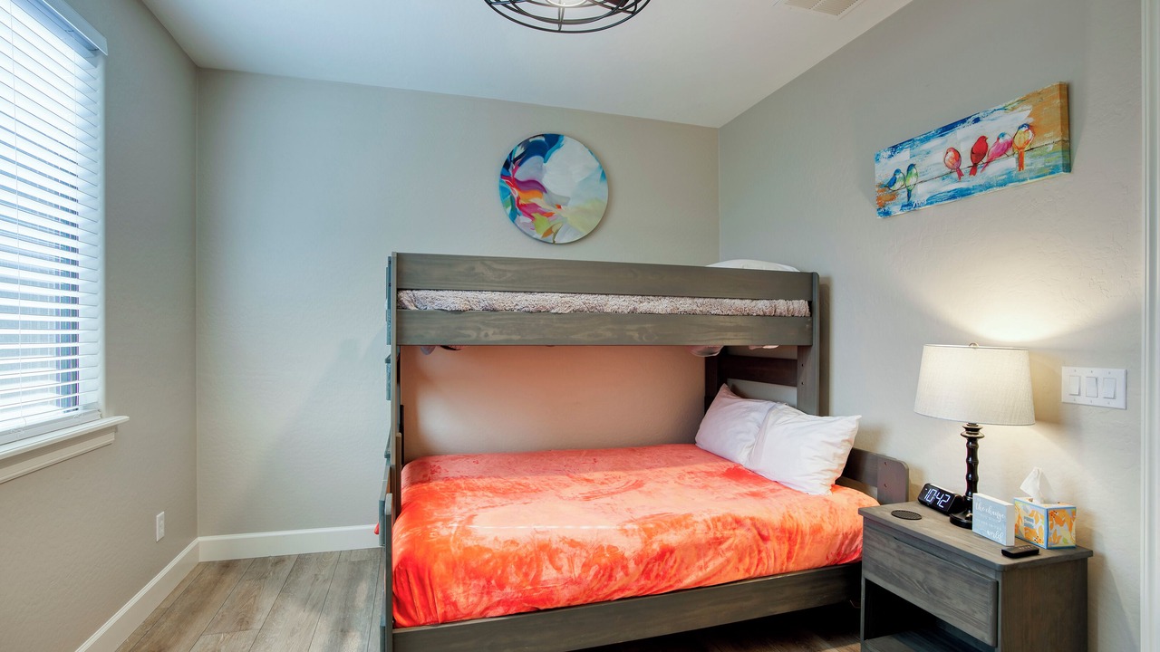 Photo of Bedroom in Palm Valley