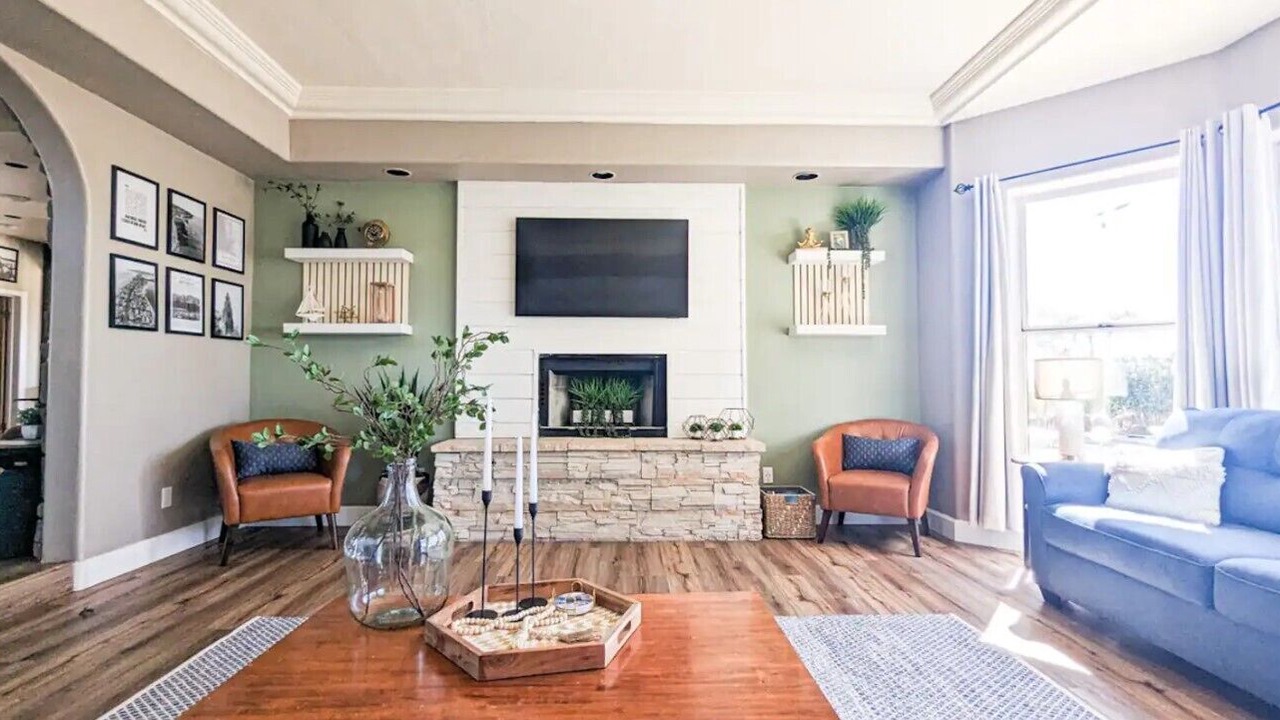 Photo of Livingroom in Lakeside