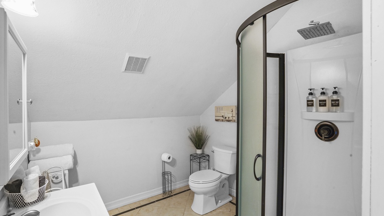 Photo of Bathroom in Lakeside