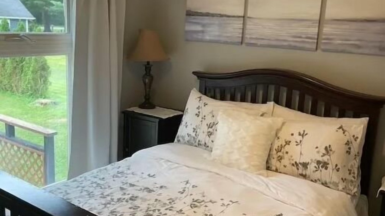 Photo of Bedroom in Minden Hills