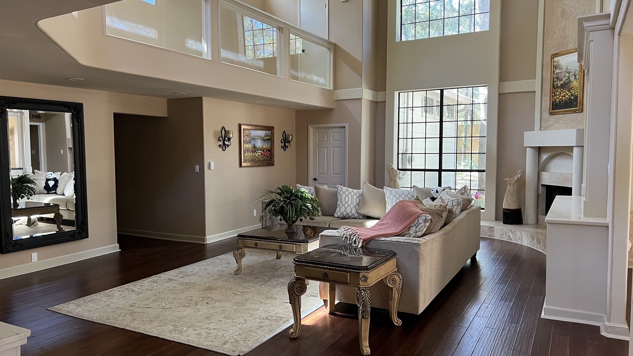 Photo of Livingroom in Decker Place