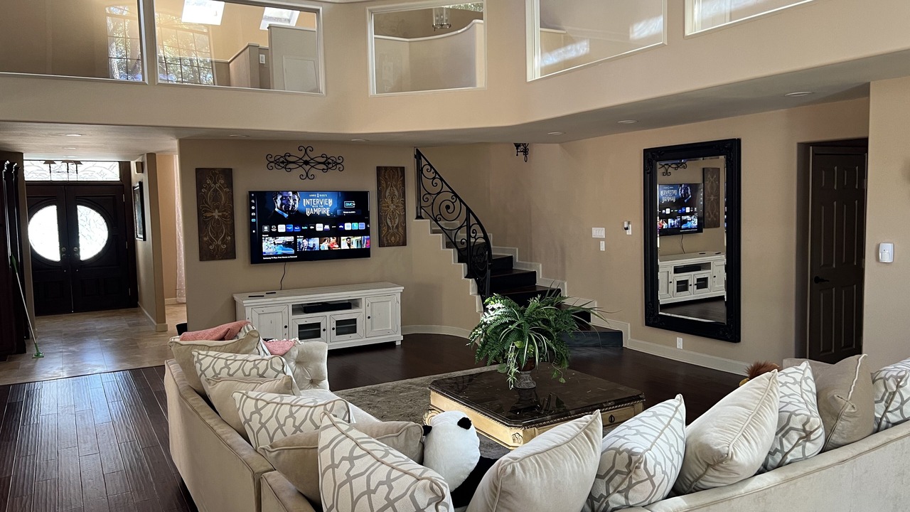 Photo of Livingroom in Decker Place