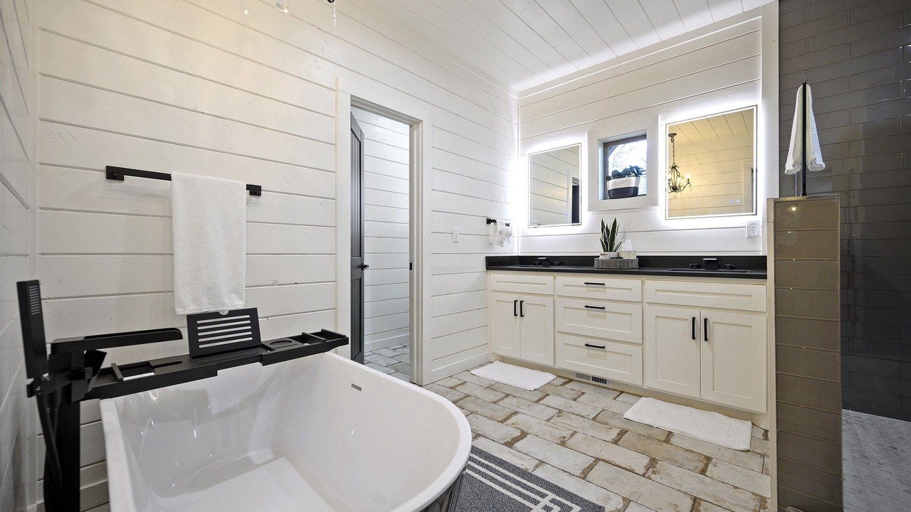 Photo of Bathroom in Octavia