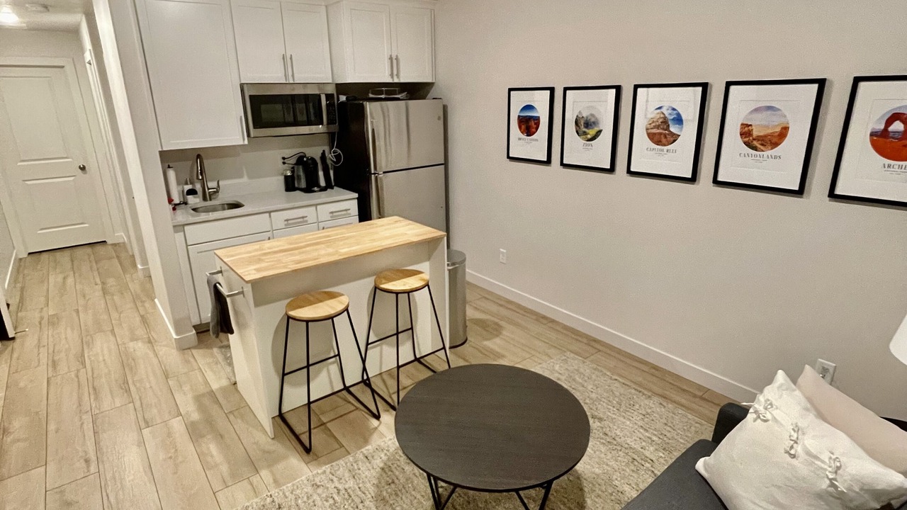 Photo of Livingroom in Woods Cross