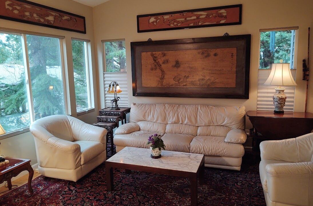 Photo of Livingroom in Rollingbay