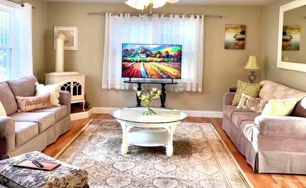 Photo of Livingroom in Gouldsboro