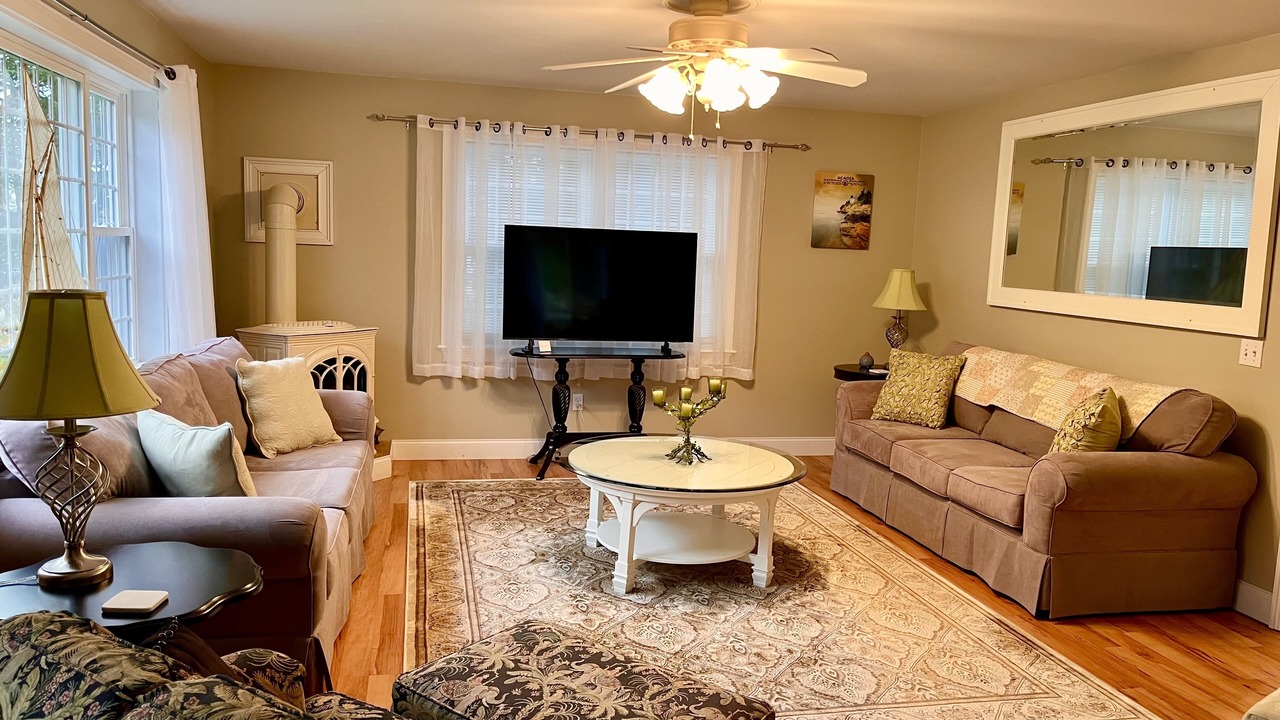 Photo of Livingroom in Gouldsboro