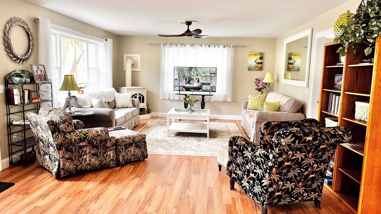 Photo of Livingroom in Gouldsboro