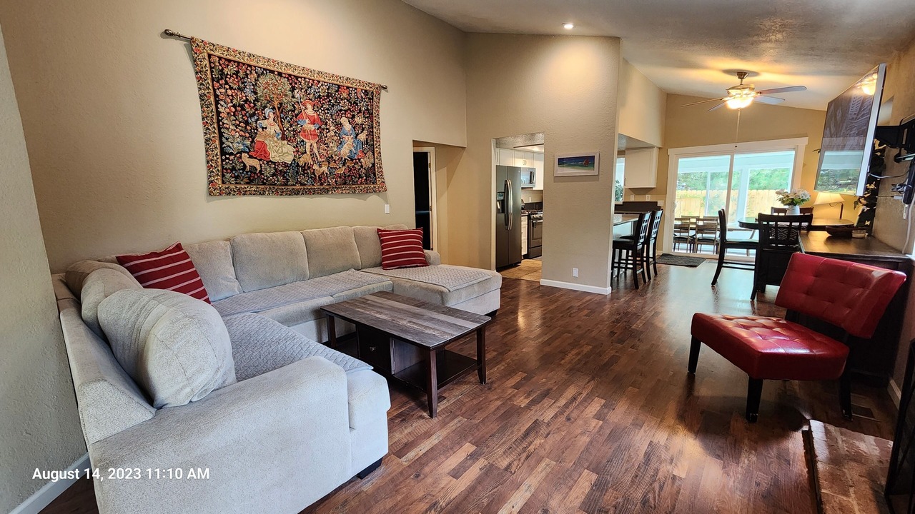 Photo of Livingroom in Northwest Reno
