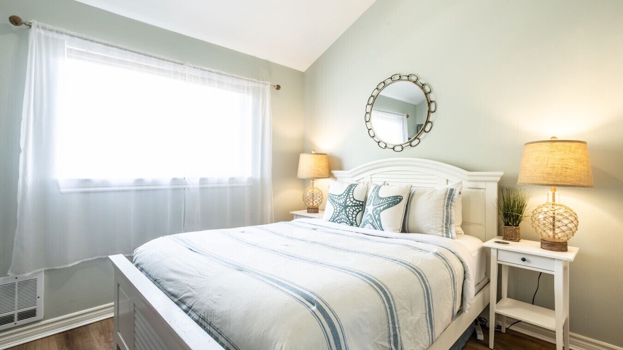 Photo of Bedroom in Birch Bay