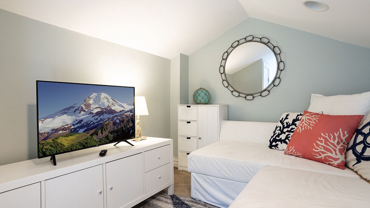 Photo of Bedroom in Birch Bay