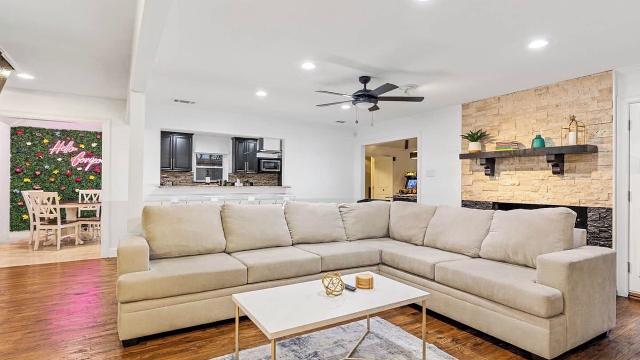 Photo of Livingroom in Richardson