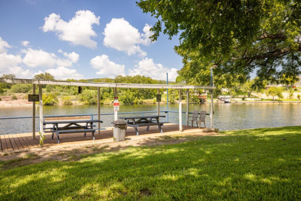 Photo of Others in Burnet