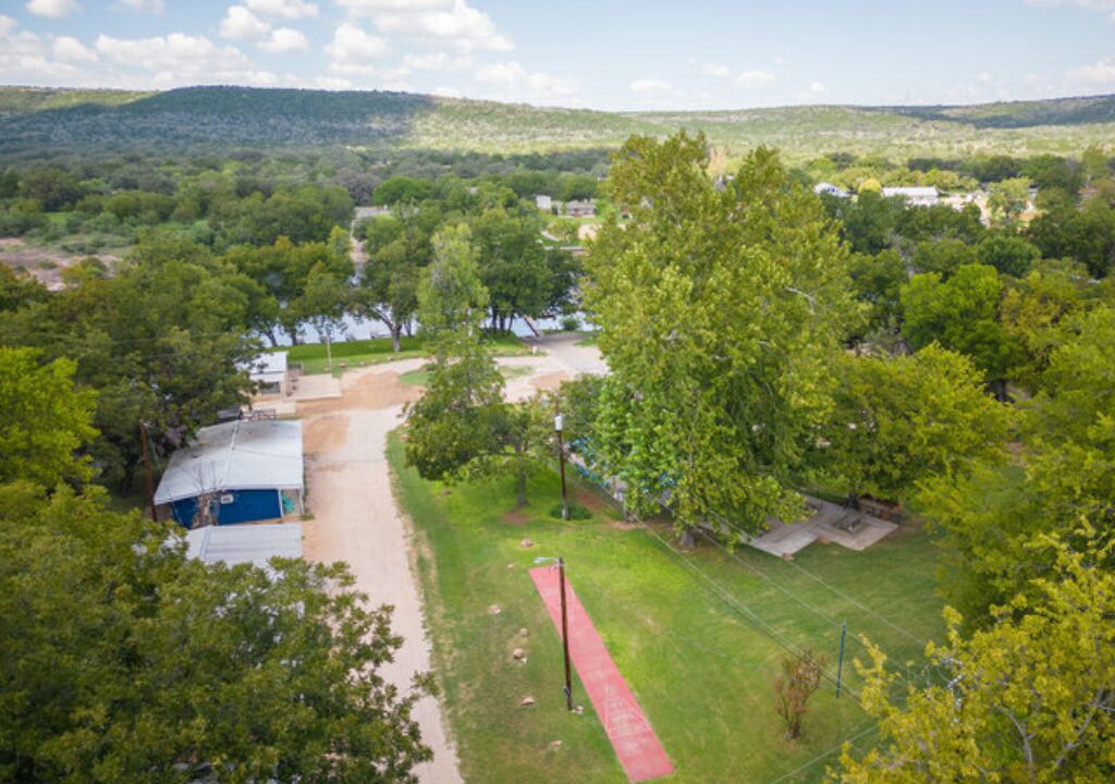 Photo of Others in Burnet