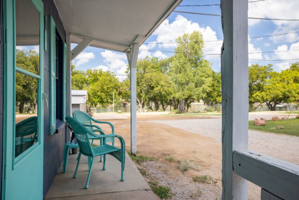 Photo of Others in Burnet