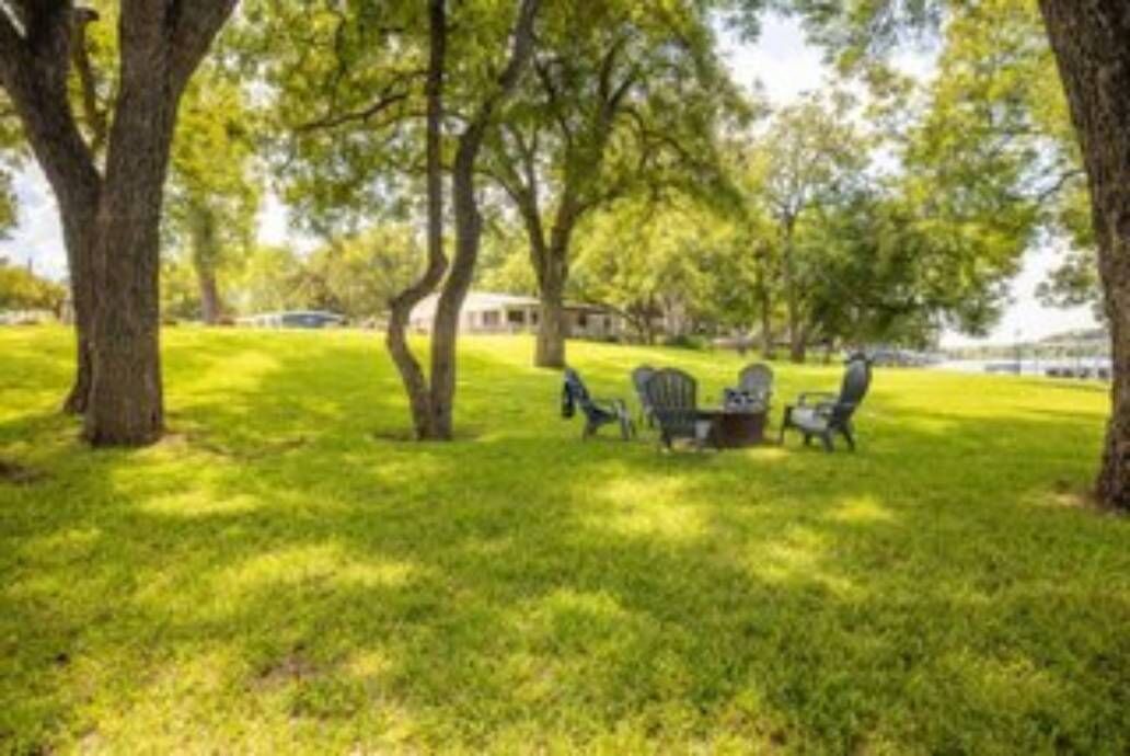 Photo of Others in Burnet