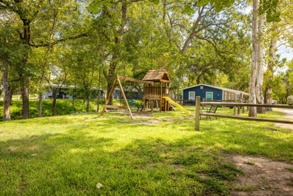Photo of Others in Burnet