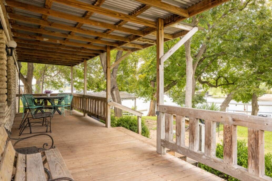 Photo of Others in Burnet