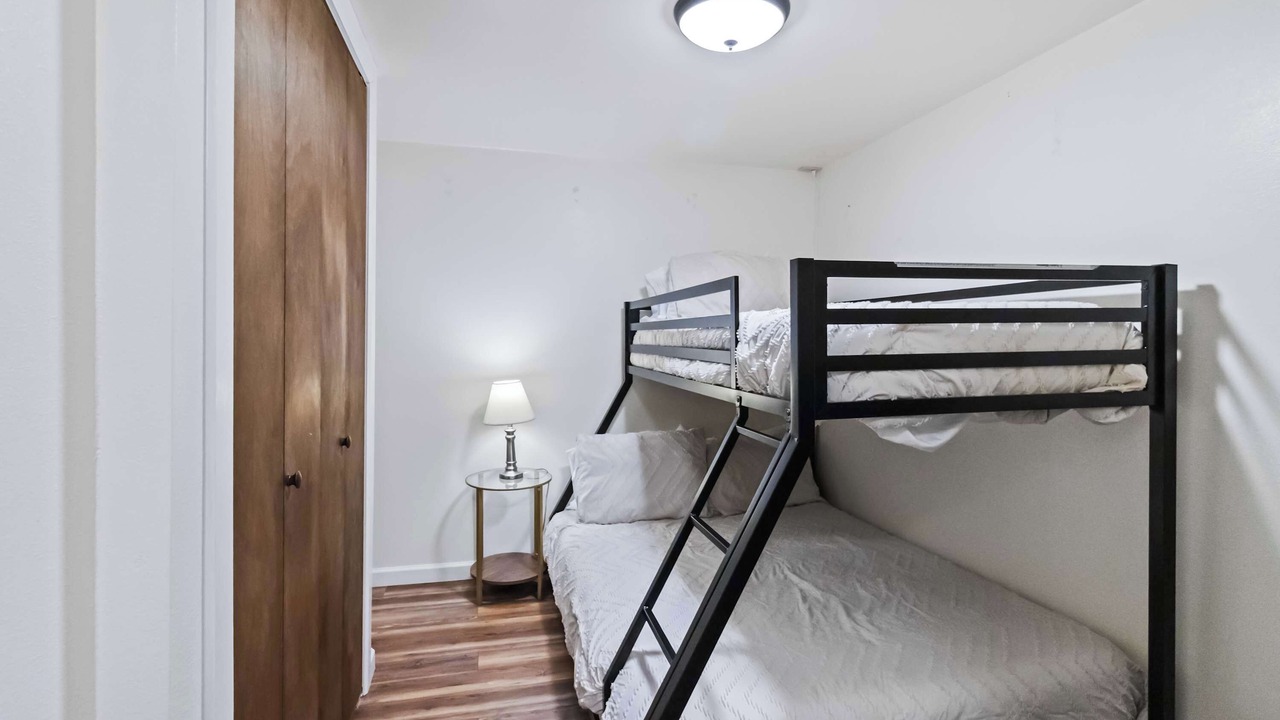 Photo of Bedroom in Springdale