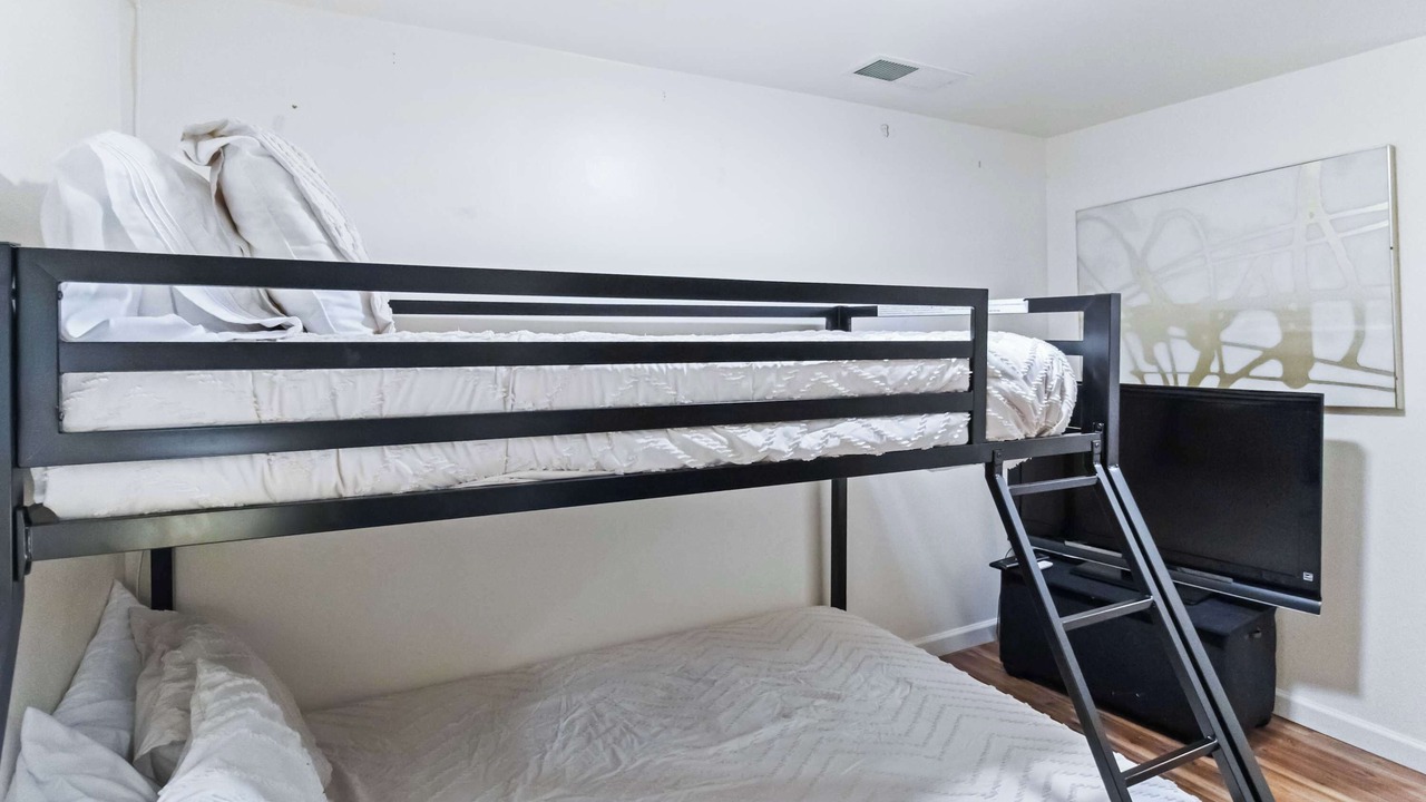 Photo of Bedroom in Springdale