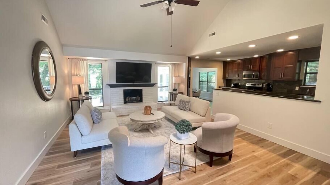 Photo of Livingroom in Fayetteville