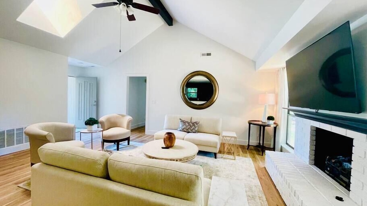 Photo of Livingroom in Fayetteville
