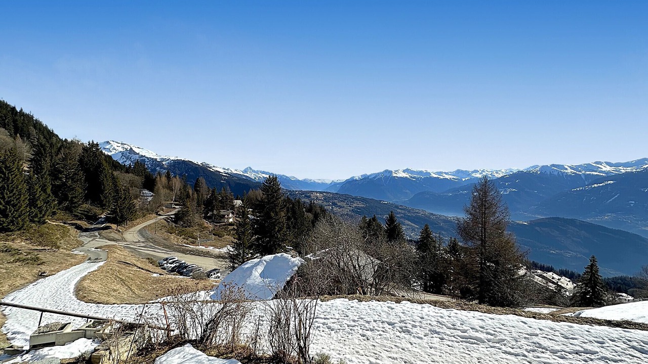 Photo of Others in Monteiller