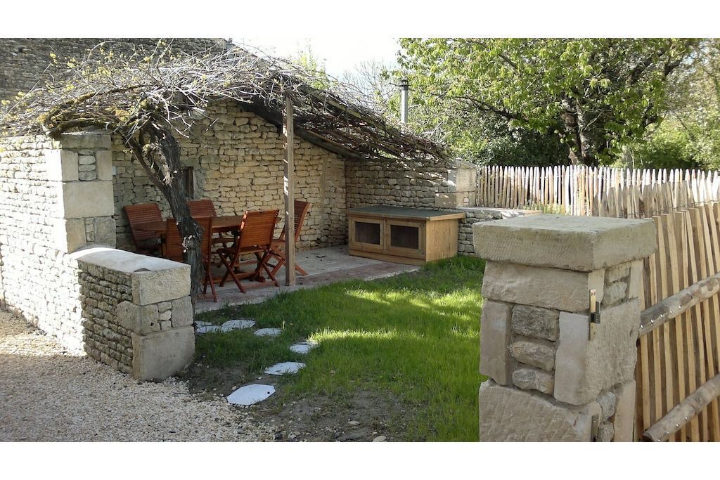 Photo of Outdoor in Maillezais