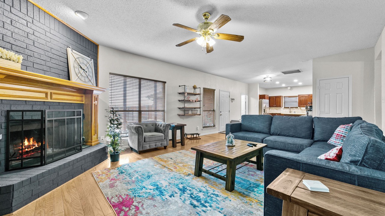 Photo of Livingroom in Rowlett