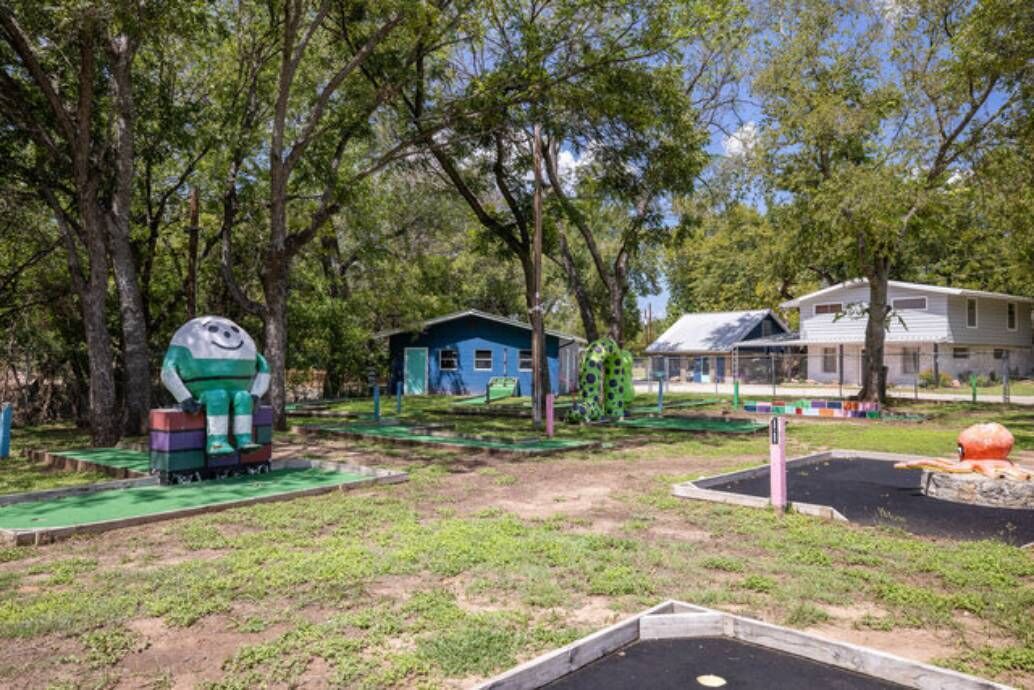 Photo of Others in Burnet