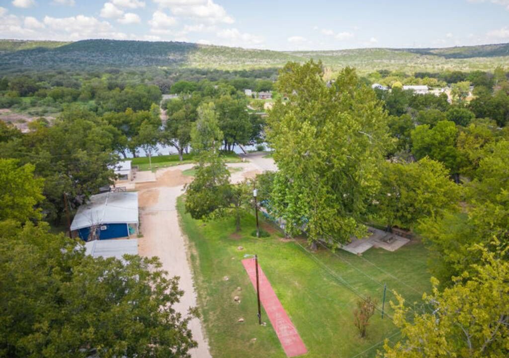 Photo of Others in Burnet