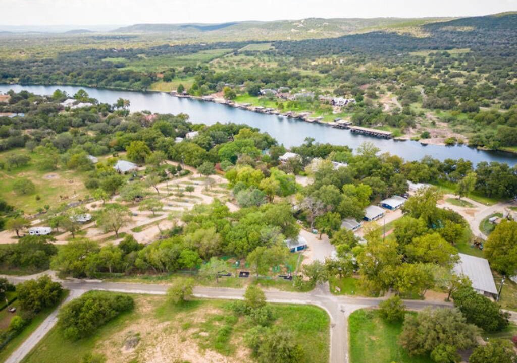 Photo of Others in Burnet