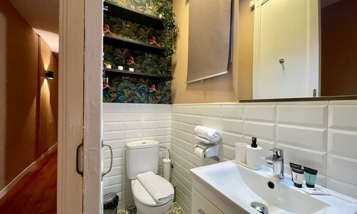 Photo of Bathroom in el Camp d'en Grassot i Gracia Nova