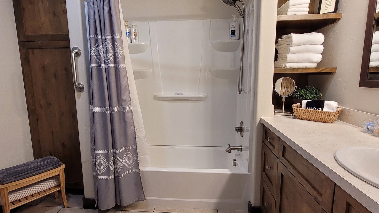 Photo of Bathroom in Meeker