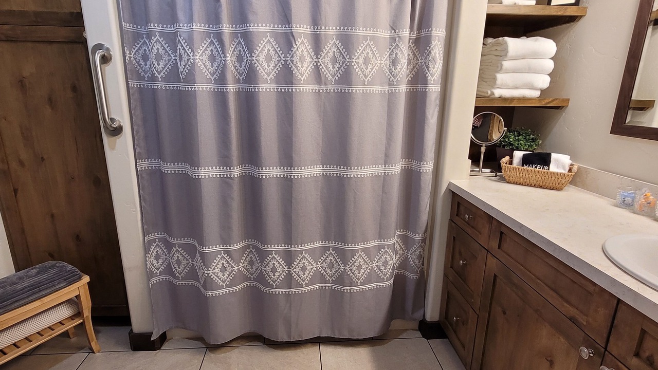 Photo of Bathroom in Meeker