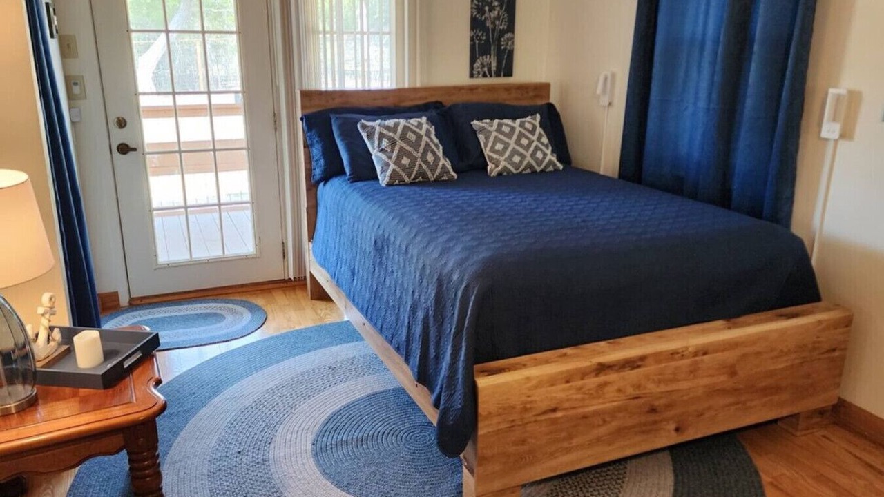 Photo of Bedroom in Canyon Lake