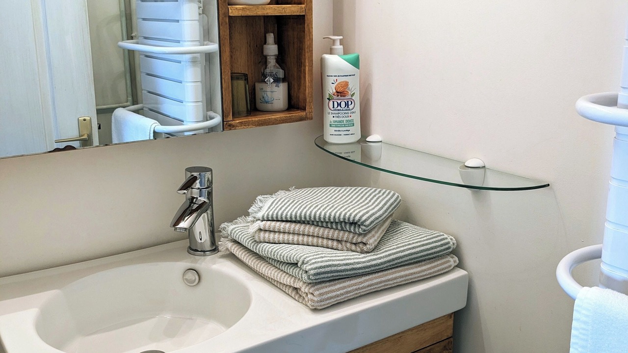 Photo of Bathroom in Jullouville