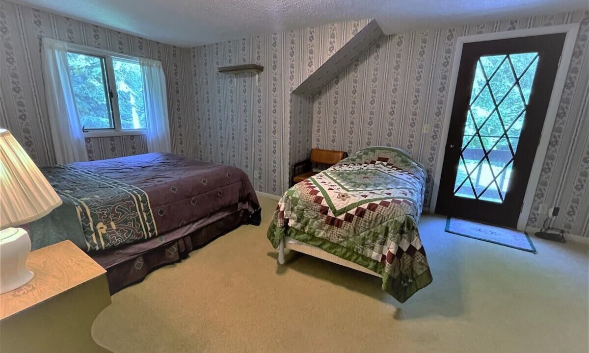 Photo of Bedroom in Butternut