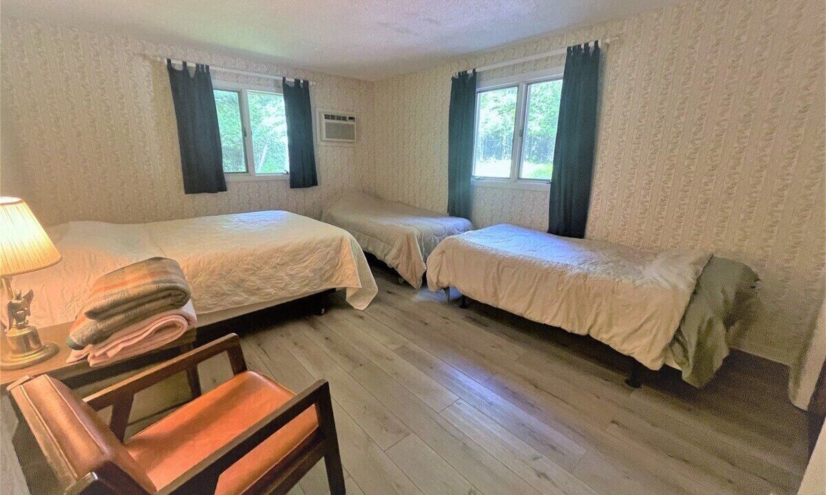 Photo of Bedroom in Butternut
