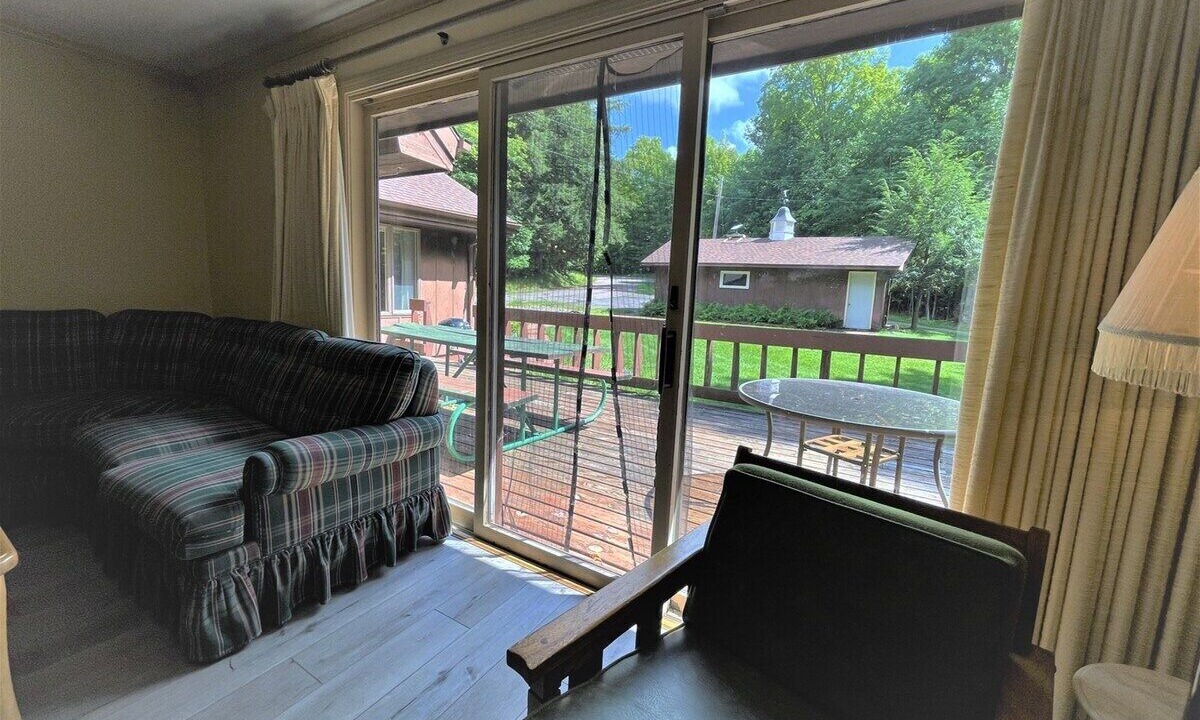 Photo of Livingroom in Butternut