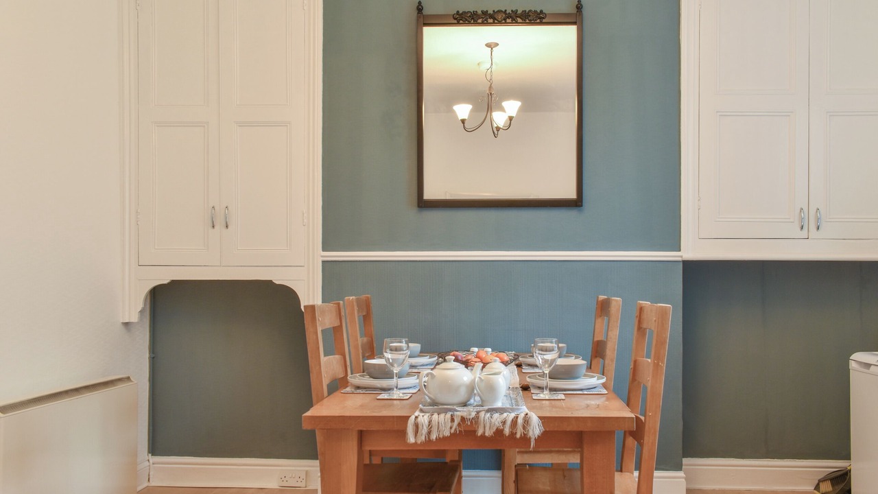 Photo of Others in Hest Bank