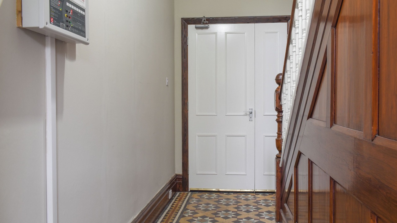 Photo of Others in Hest Bank