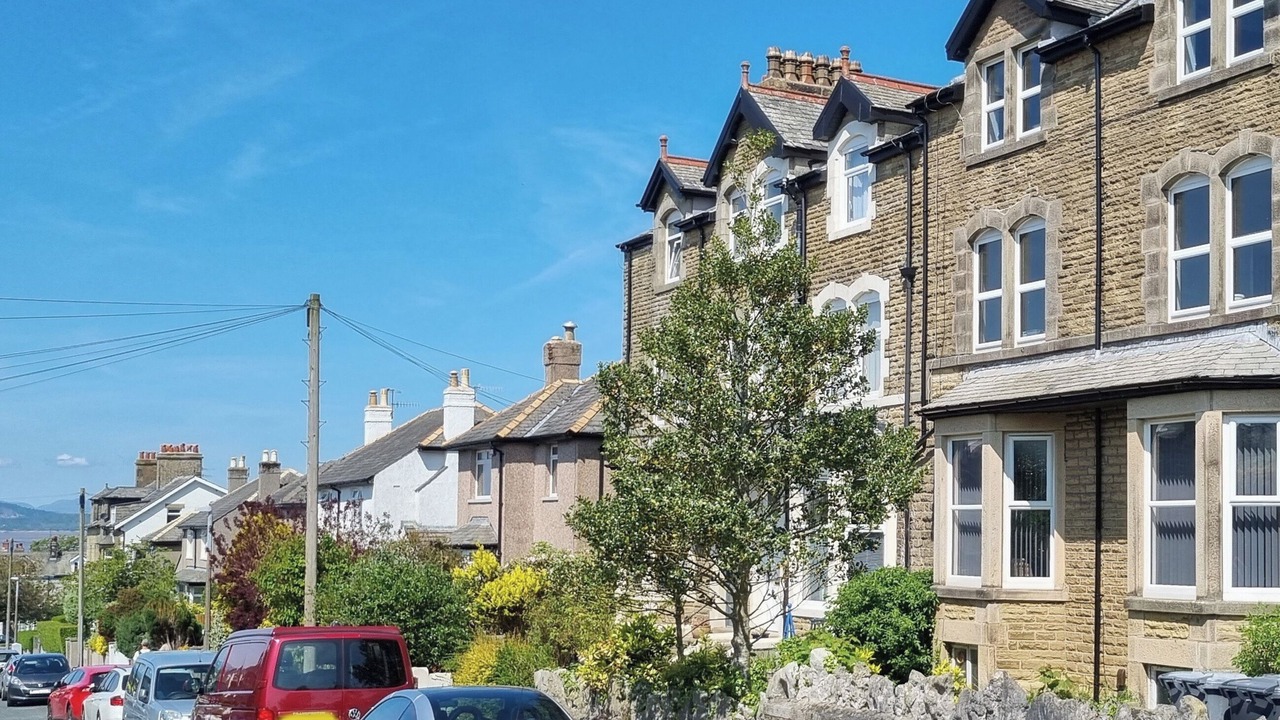 Photo of Others in Hest Bank