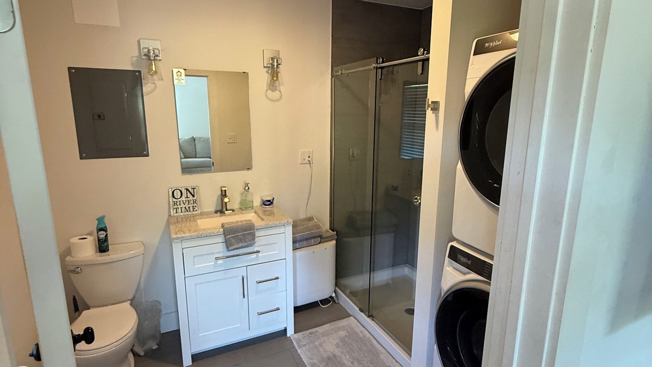 Photo of Bathroom in Brixey